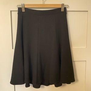Gap black mini skirt sz 2